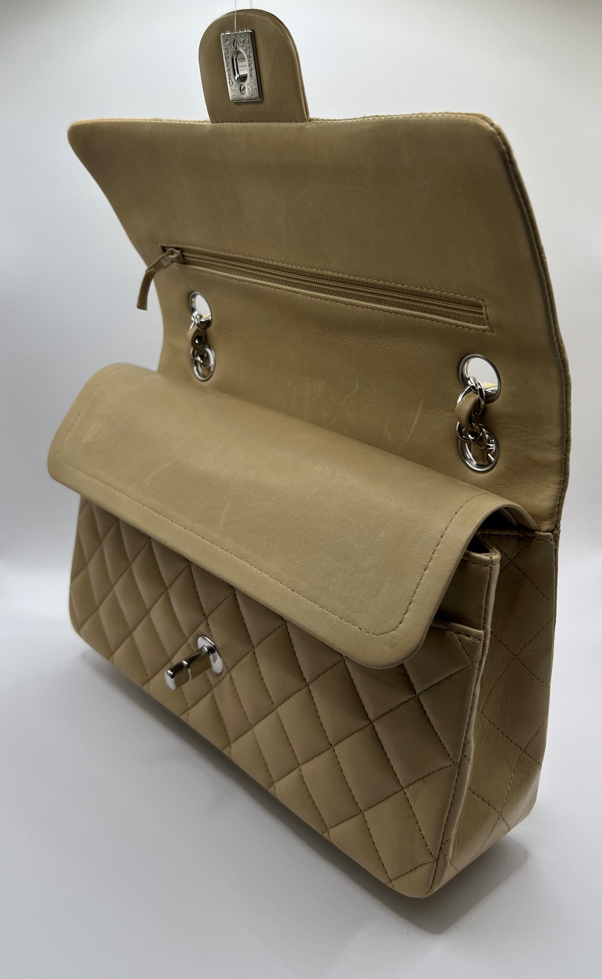 A BEIGE CAVIAR LEATHER CLASSIC MEDIUM DOUBLE FLAP BAG WITH SILVER HARDWARE,  CHANEL, 2006